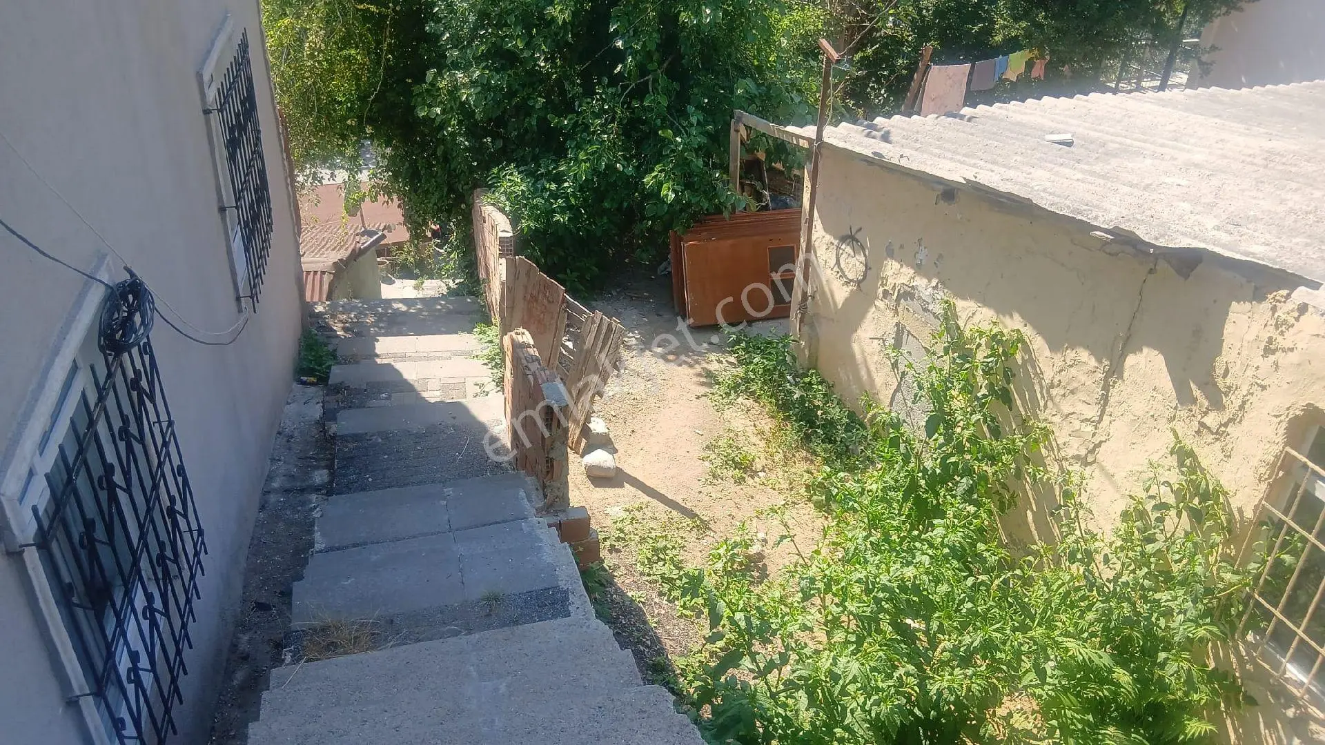 Sarıyer Maden Kars Mahallesinde 2+1 Müstakil Ev