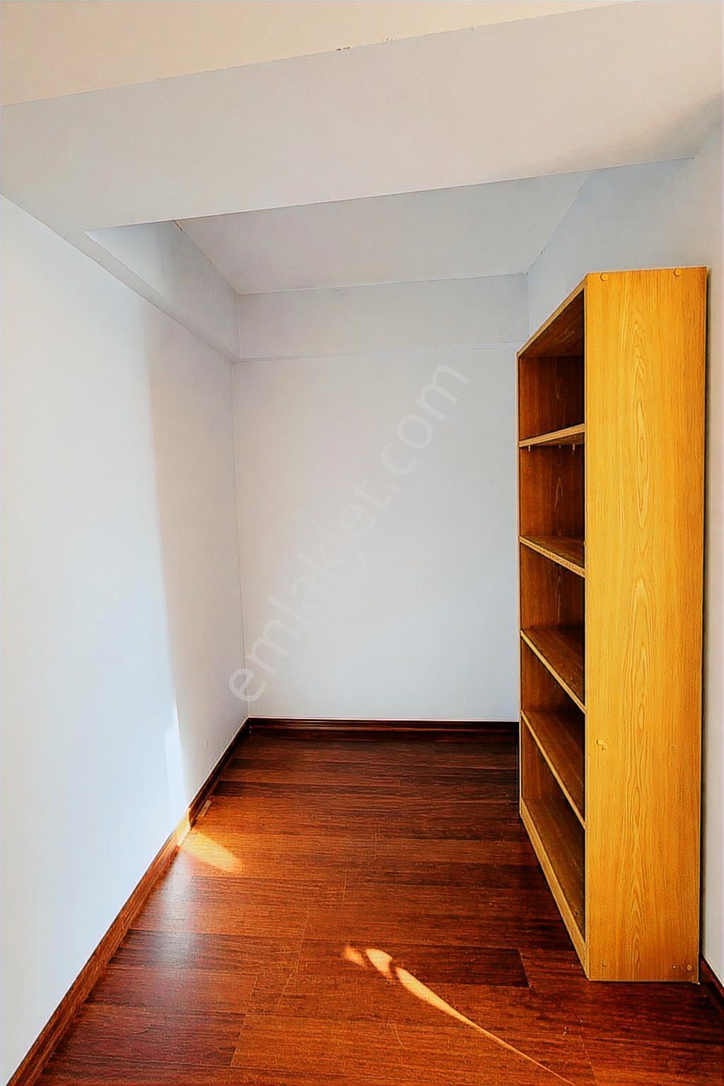 Mürsel Uluçta Cadde Üstü, Şehir Manzaralı Satılık 5+1 Daire - Görsel 16