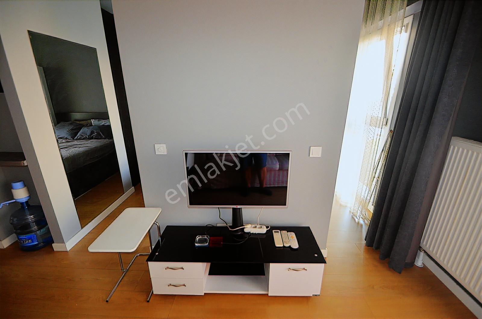 Soyak Mavişehir Optımus'ta Eşyalı Kiralık Havuz Manzaralı 1+1 - Görsel 13