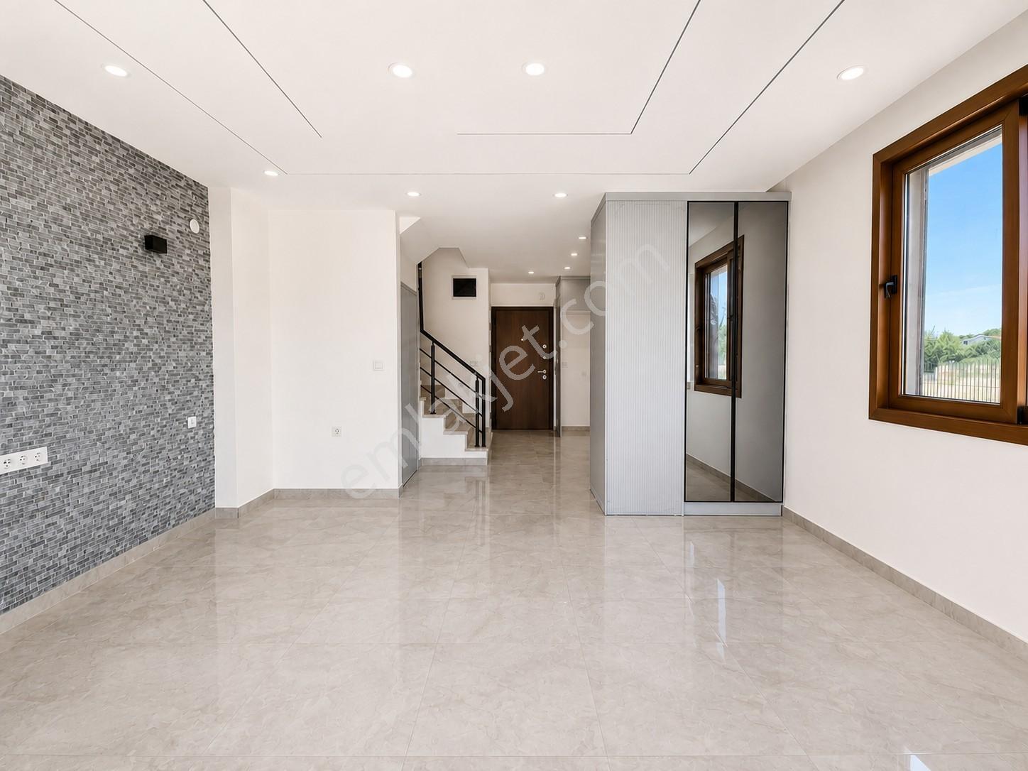 Umas Solutıon'dan Geniş Bahçe Kullanımlı - 4+1 Modern Villa - Görsel 8