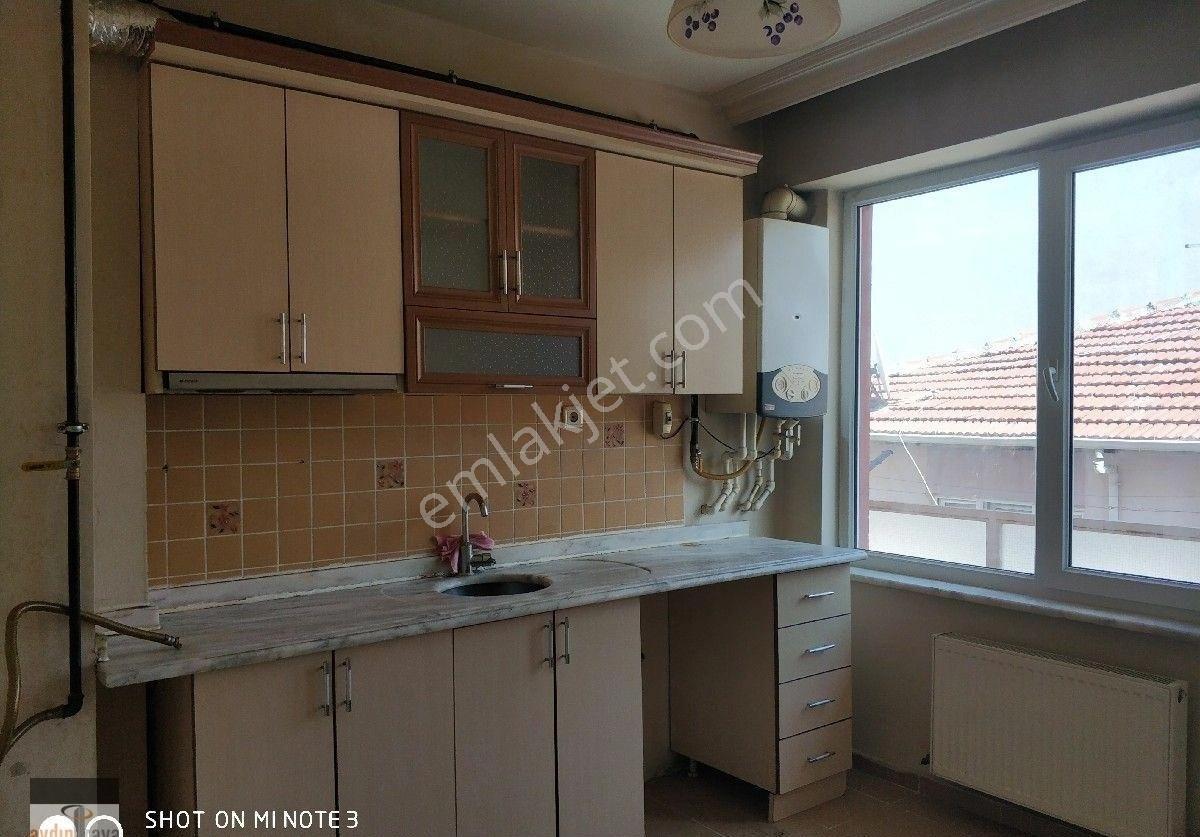 Bahçelievler Mahallesi'nde Kiralık 3+1 Asansörlü Ara Kat Balkonlu Daire - Görsel 14