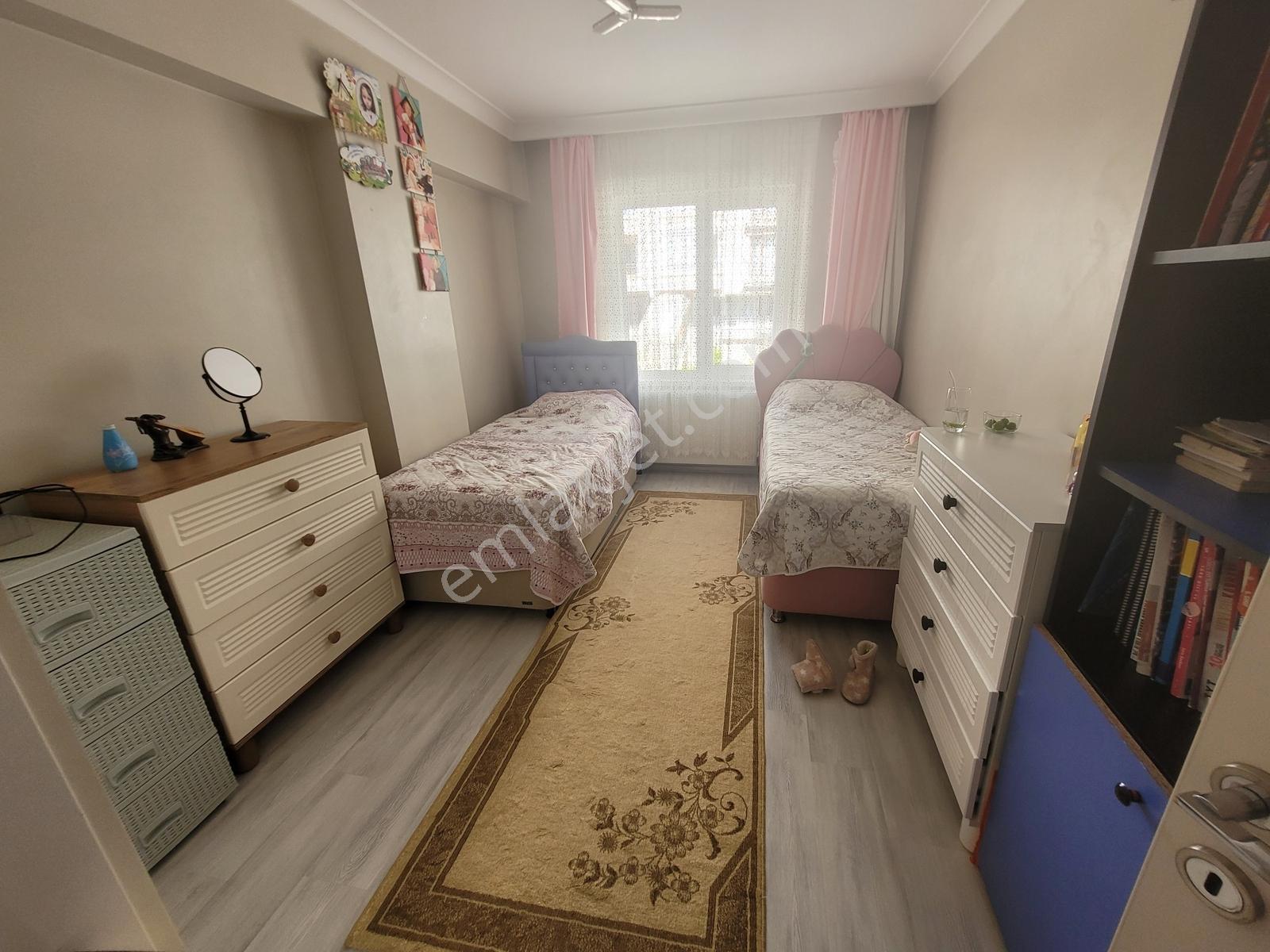 Yayla Mahallesi Merkezi Konumda Ara Katta Asansörlü 3+1 - Görsel 24