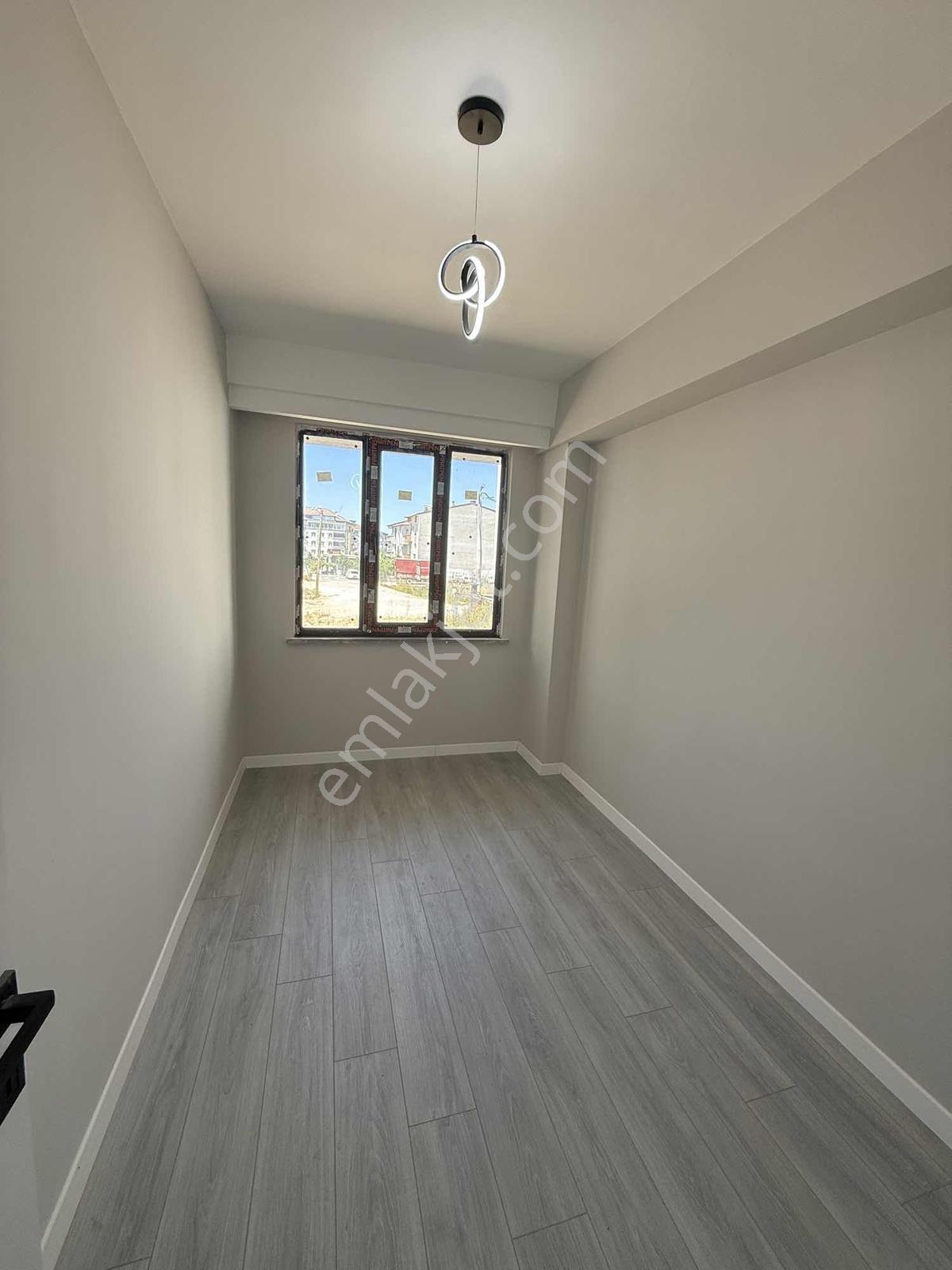 Gümüş Grouptan Devlet Hastanesinin Arkasında Kiralık Daire - Görsel 24
