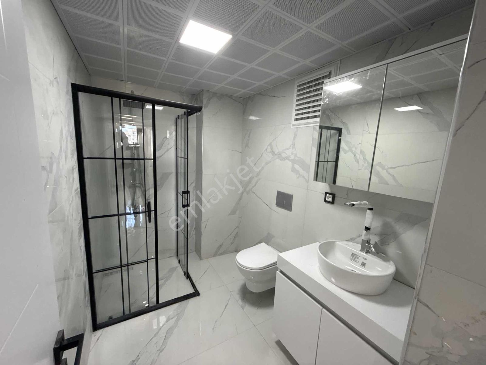 Gümüş Grouptan Devlet Hastanesinin Arkasında Kiralık Daire - Görsel 22