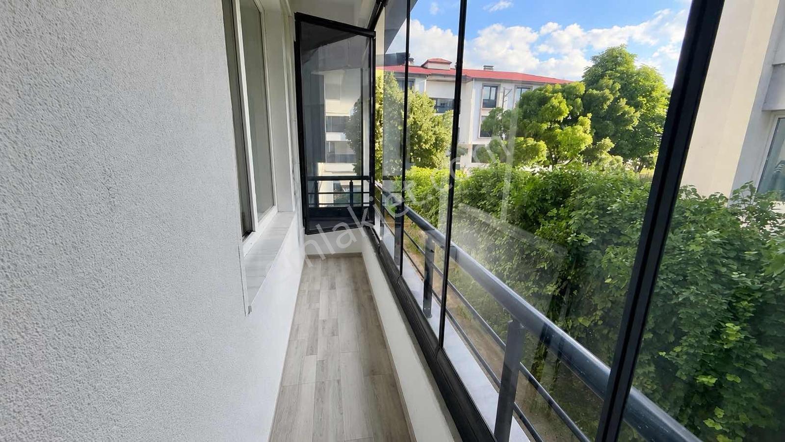 Remax Dem'den Yenimahalle Migros Yanı Yatırımlık Kiracılı 1+1 - Görsel 9