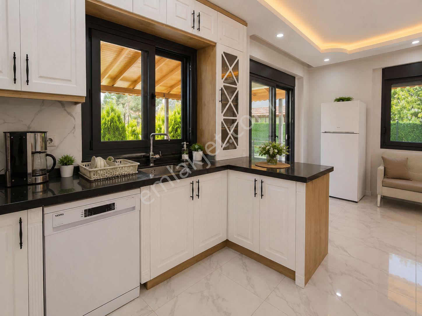 No:10 Gayrimenkul’den Akvaryum Koyu’na 400 Metre 255 M² Arsa İçinde 3+1 Dubleks Villa - Görsel 16