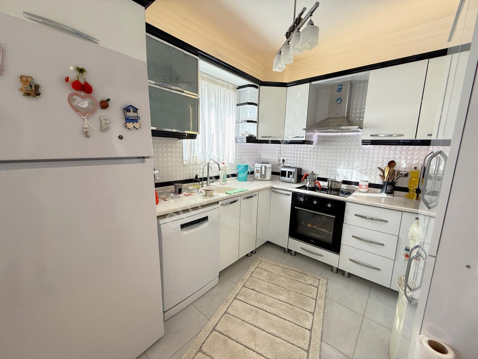 Didim Efeler'de Köşe Parsel Geniş Villa - Görsel 22
