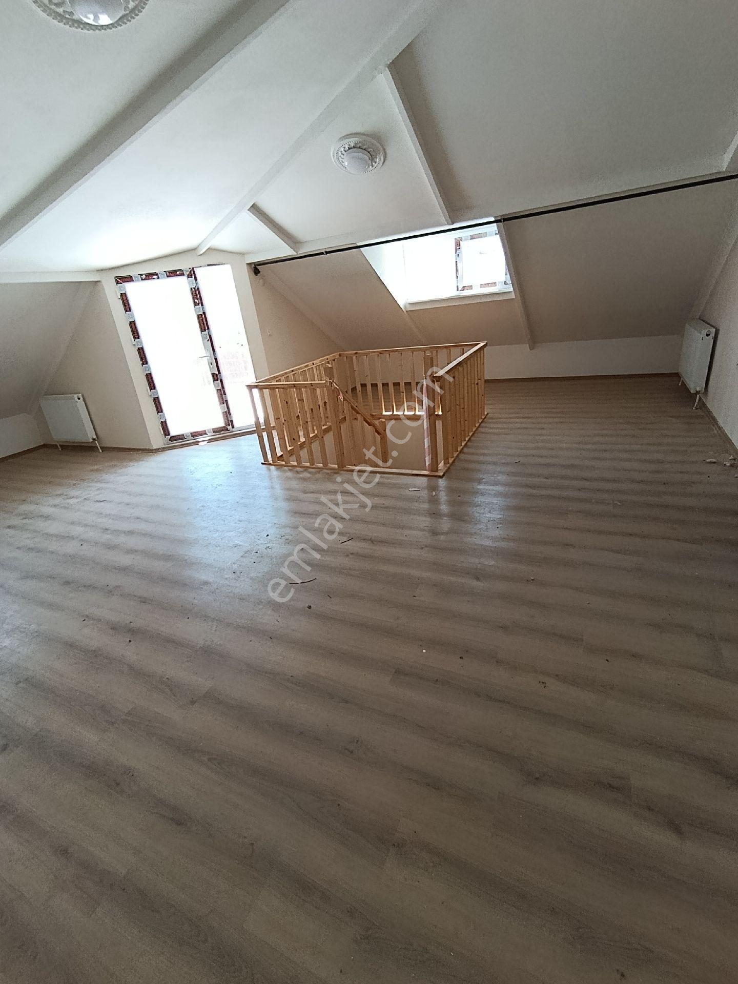 Arnavutköy Nenehatunda Sitede Satılık 3+1 Çatı Kat Dubleks Daire - Görsel 13