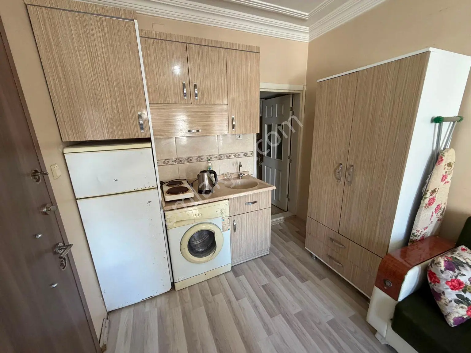 Duygu Cafe Arkası 1+0 Eşyalı Kiralık Daire - Görsel 2
