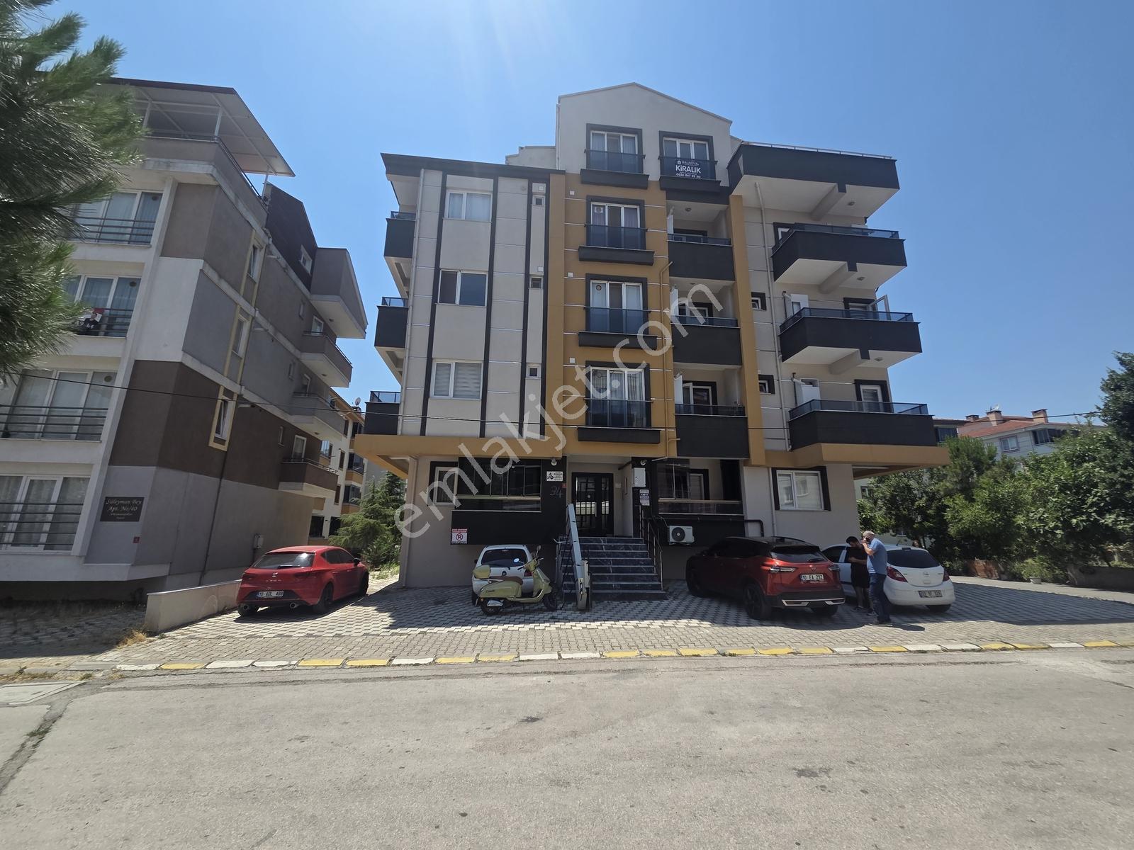 Mir'den Bahçelievler'de Eşyalı Ayrı Mutfaklı Kiralık 1+1 Daire
