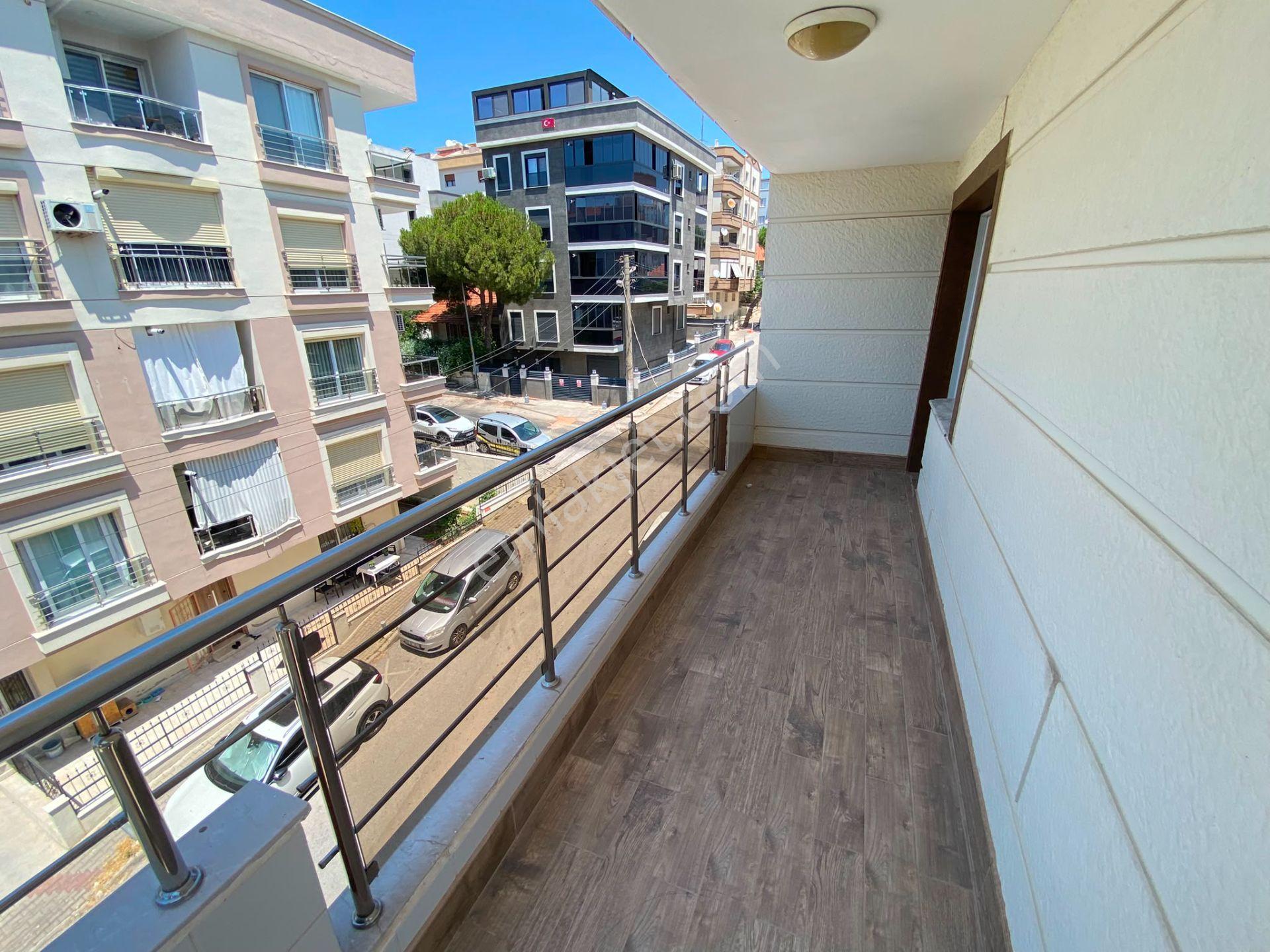Buca Yiğitler Mahallesinde 3+1 170m2 Arakat Doğalgazlı 3cepheli Geniş Kiralık Daire - Görsel 27