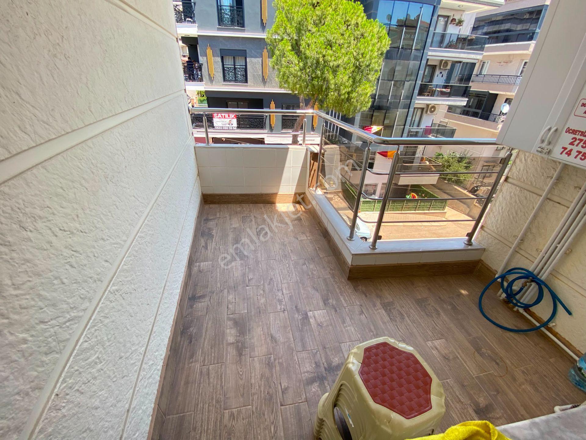 Buca Yiğitler Mahallesinde 3+1 170m2 Arakat Doğalgazlı 3cepheli Geniş Kiralık Daire - Görsel 35