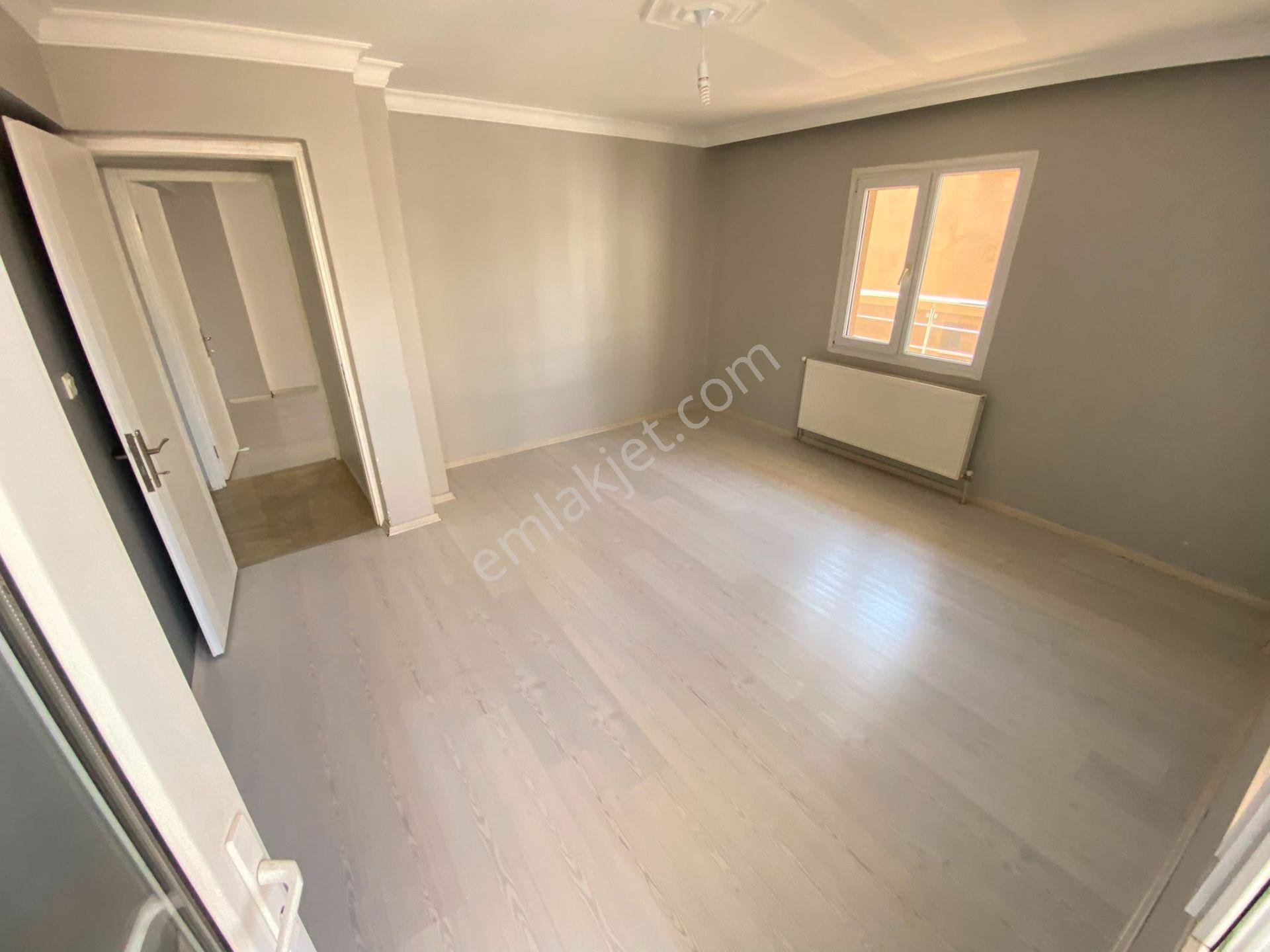 Buca Yiğitler Mahallesinde 3+1 170m2 Arakat Doğalgazlı 3cepheli Geniş Kiralık Daire - Görsel 18