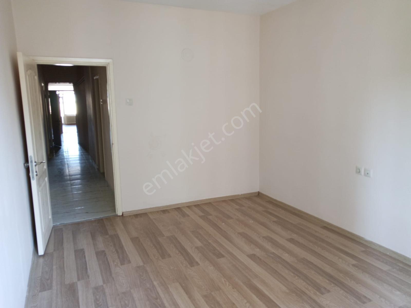 Mustafa Kemal Paşa Bulvarı Üzeri Kiralık 3+1 Bakımlı Daire - Görsel 22