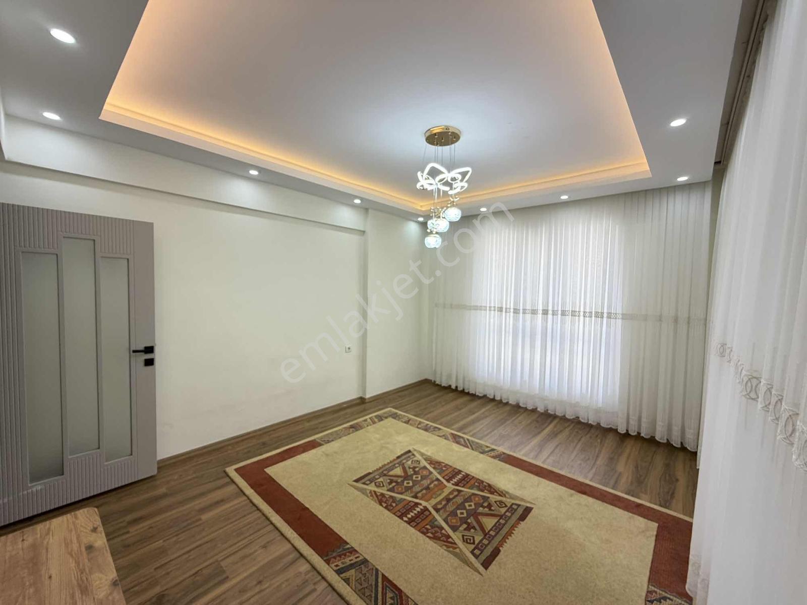 Kiralık Cambalkonlu 2.5+1 Yol Cepheli. - Görsel 25