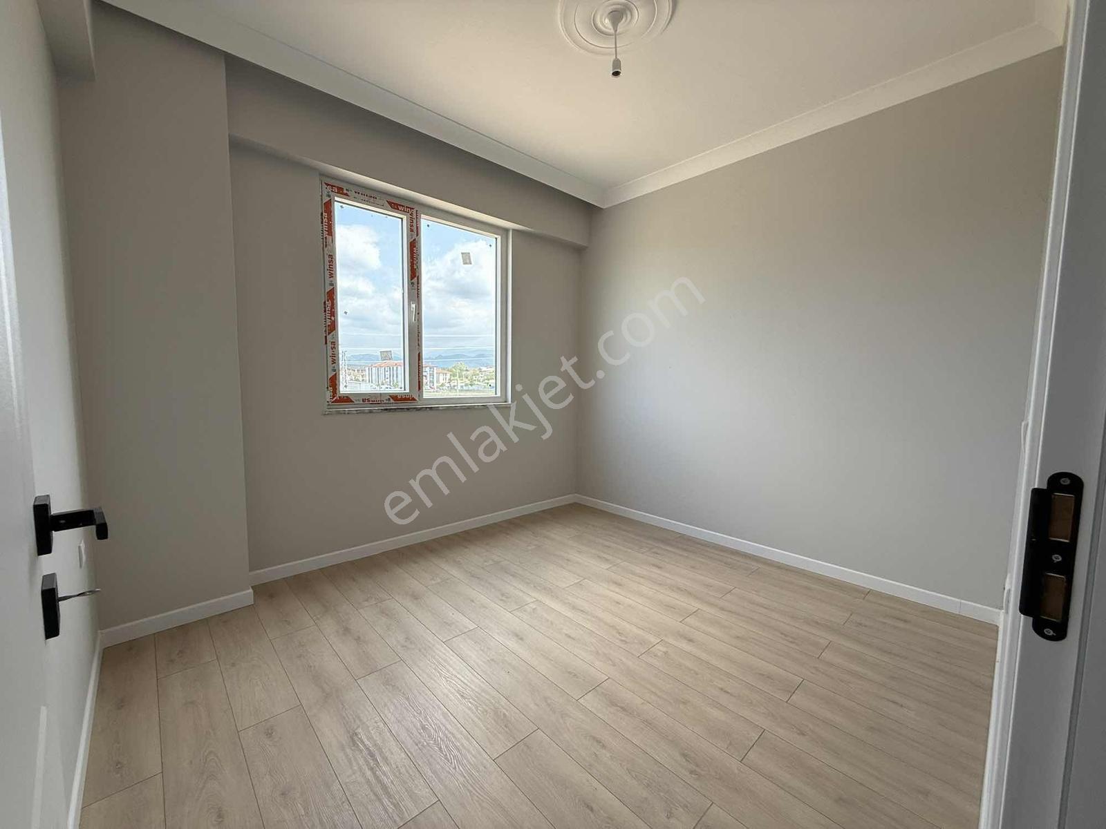 Ömer İnan Remax Fatih Mah. 3+1 Site İçinde Satılık Daire - Görsel 18