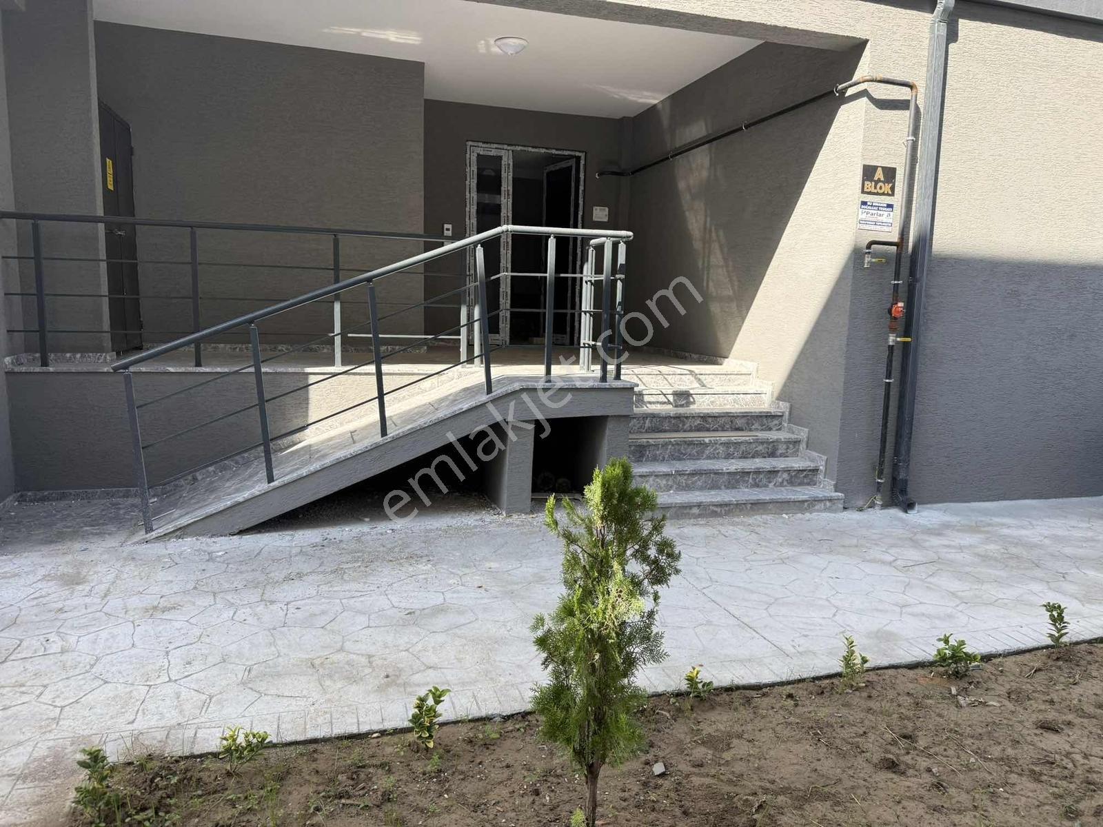 Ömer İnan Remax Fatih Mah. 3+1 Site İçinde Satılık Daire - Görsel 12