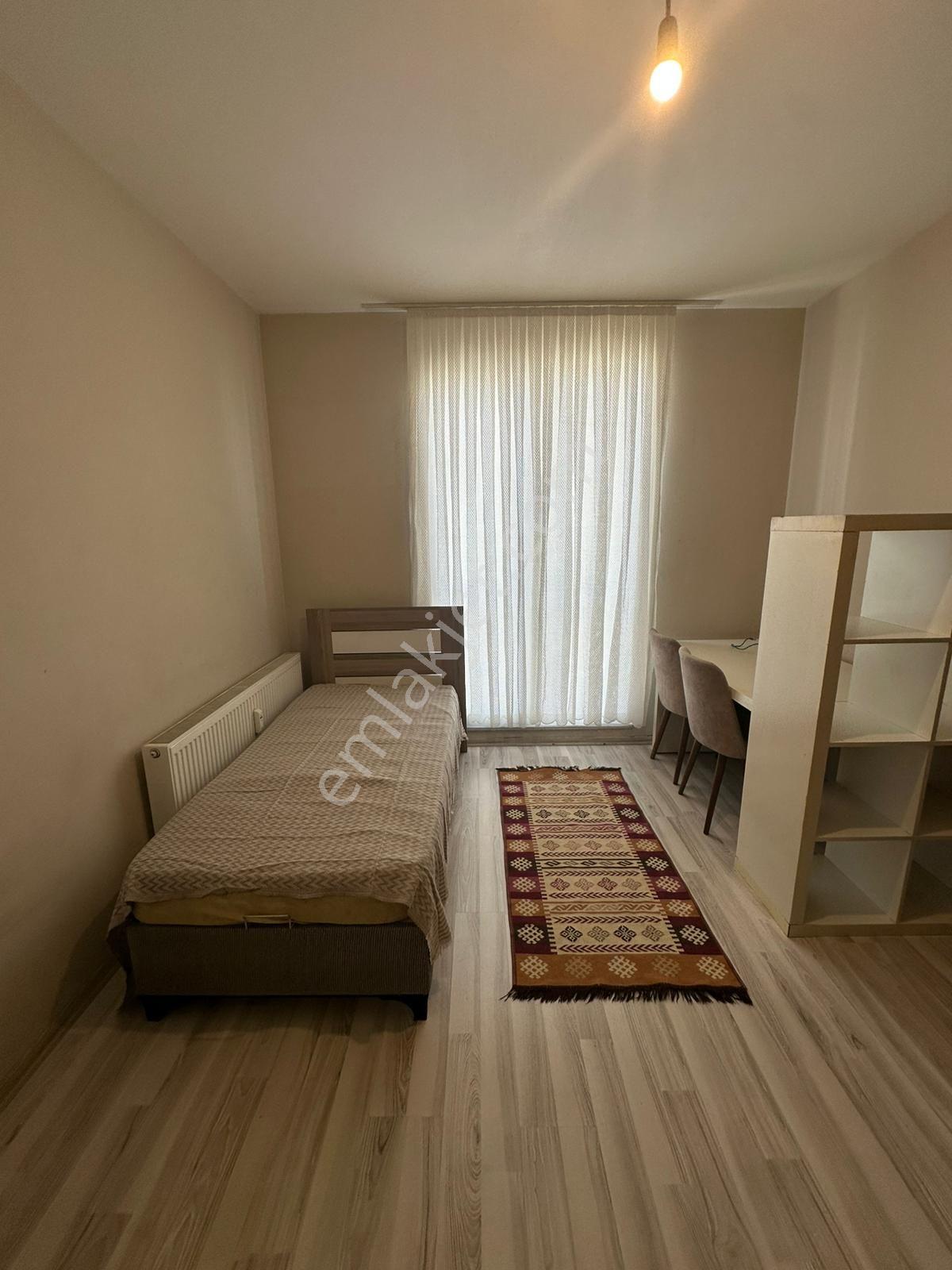 Üniversite Yolunda 1+0 Eşyalı Arakat Kiralık Daire - Görsel 2