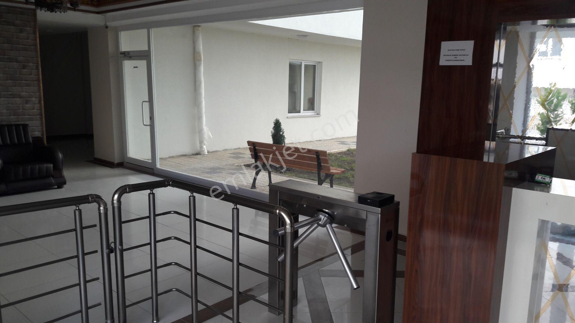Üniversite Yolunda 1+0 Eşyalı Arakat Kiralık Daire - Görsel 10