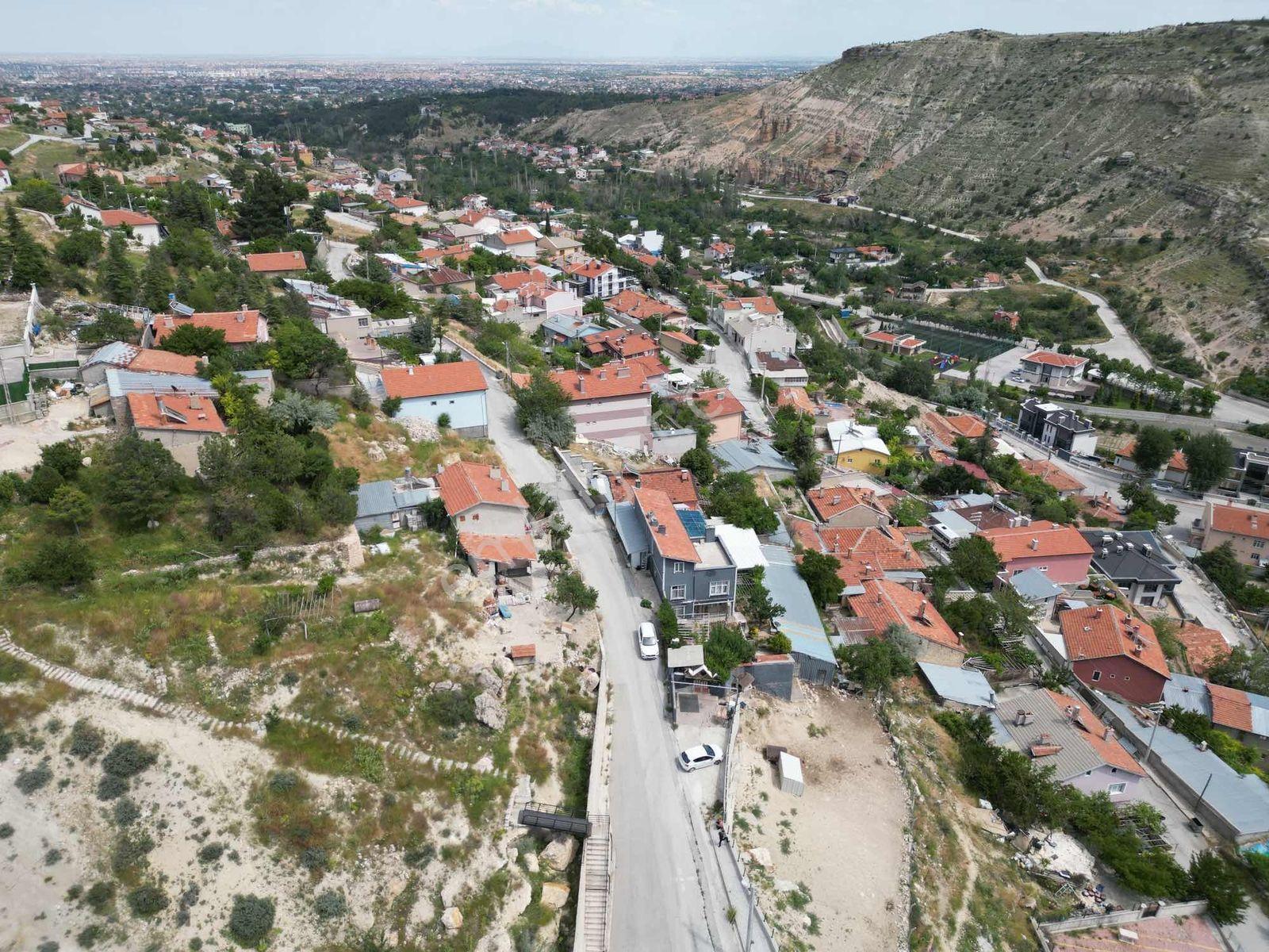 Meram Derecamikebirde Kiracılı 834 M² Bahçeli Evli Satılık Arsa - Görsel 4
