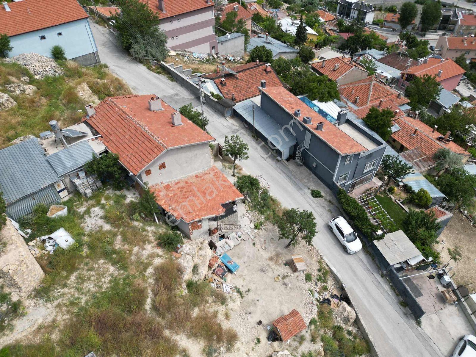 Meram Derecamikebirde Kiracılı 834 M² Bahçeli Evli Satılık Arsa - Görsel 2