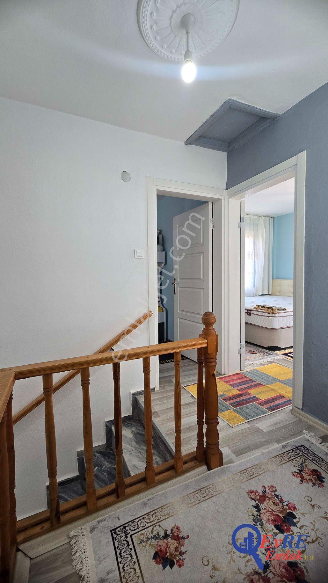 Evre Emlaktan Altınova'da Geniş Bahçeli 2+1/3+1 Müstakil Villa - Görsel 27