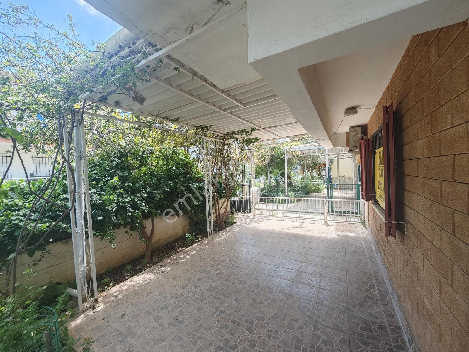 Altınkum Da Denize Yürüme Mesafesinde ,eşyalı 2+1 Satılık Daire