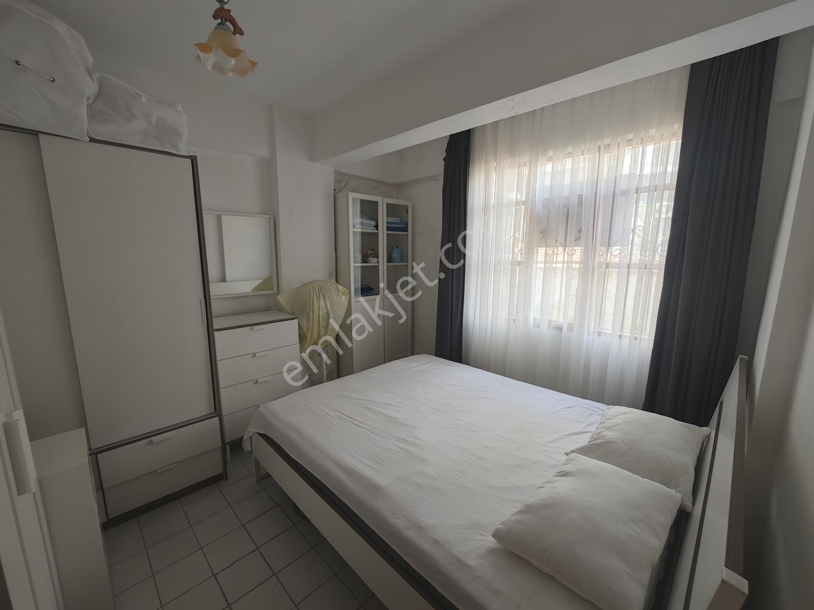 Altınkum Da Denize Yürüme Mesafesinde ,eşyalı 2+1 Satılık Daire - Görsel 3