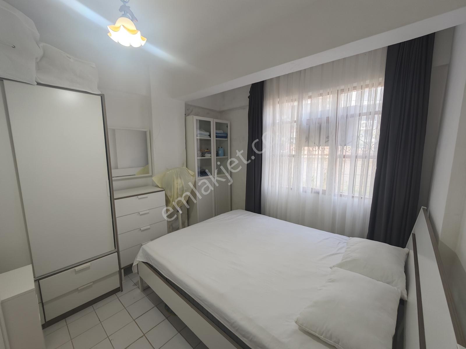 Altınkum Da Denize Yürüme Mesafesinde ,eşyalı 2+1 Satılık Daire - Görsel 9