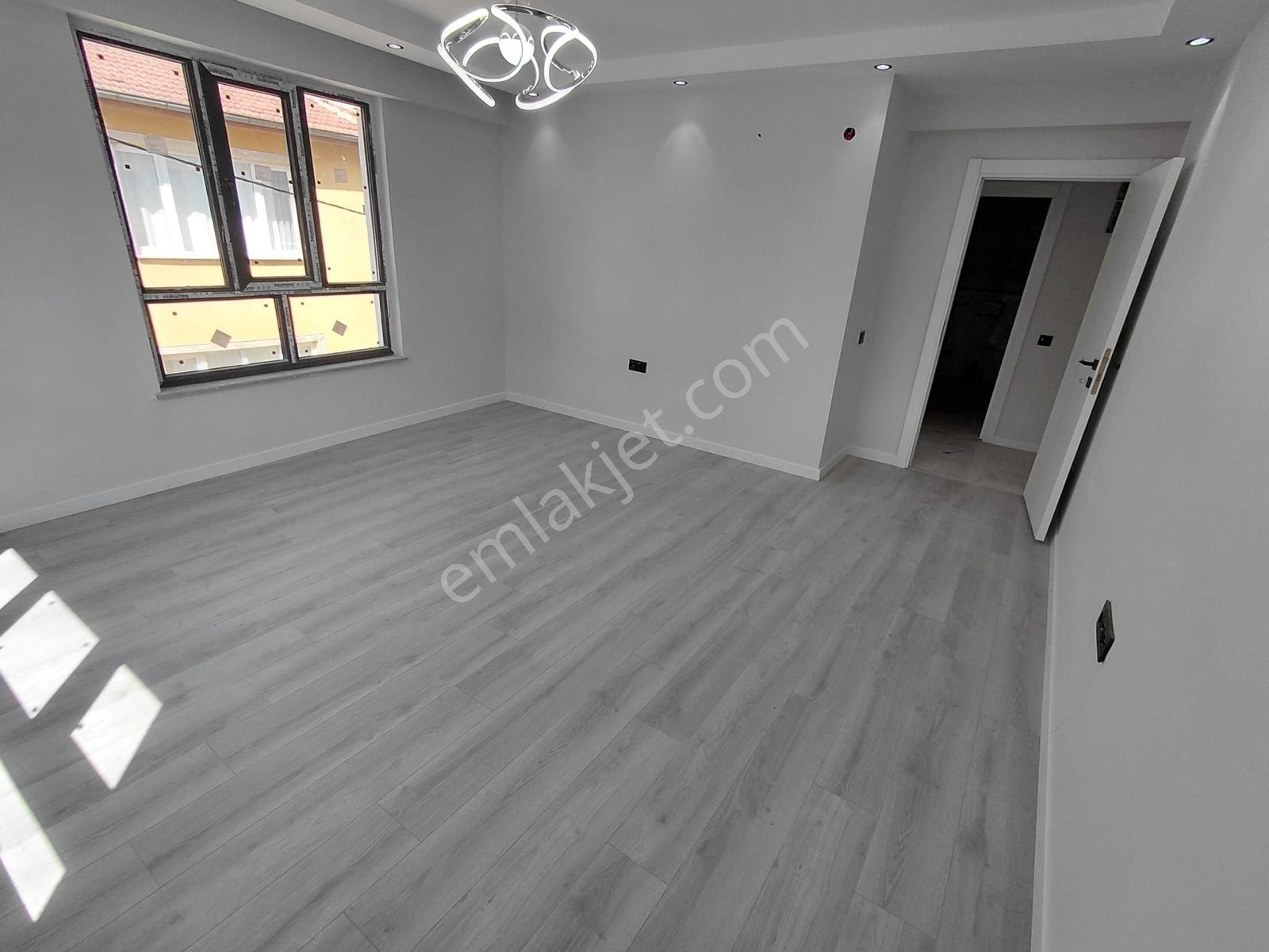 Çamlıca Mh.behçet Necatigil Blv.yakını Asansörlü 2+0 Daire Bz-5 - Görsel 13