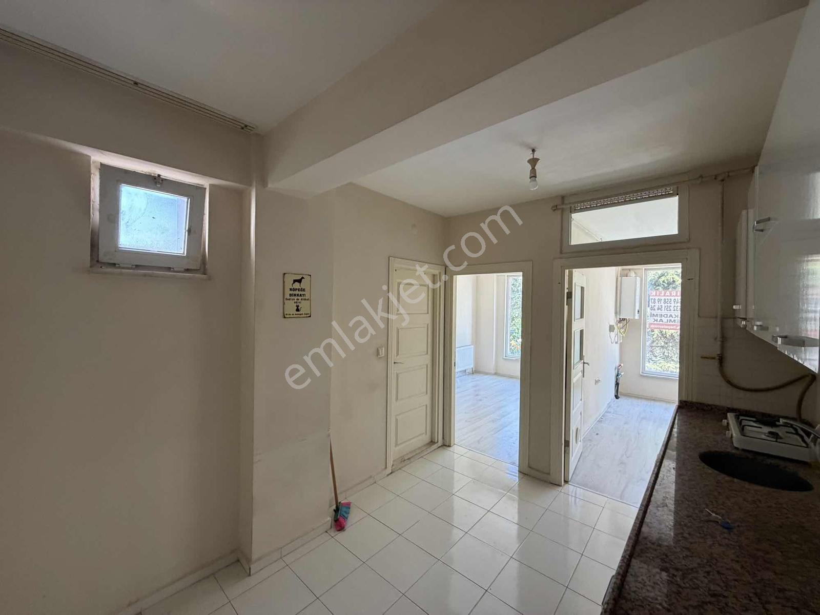 Akademi'den Çevre Yolu Yakını Ön Cephe Geniş Kiralık 1+1