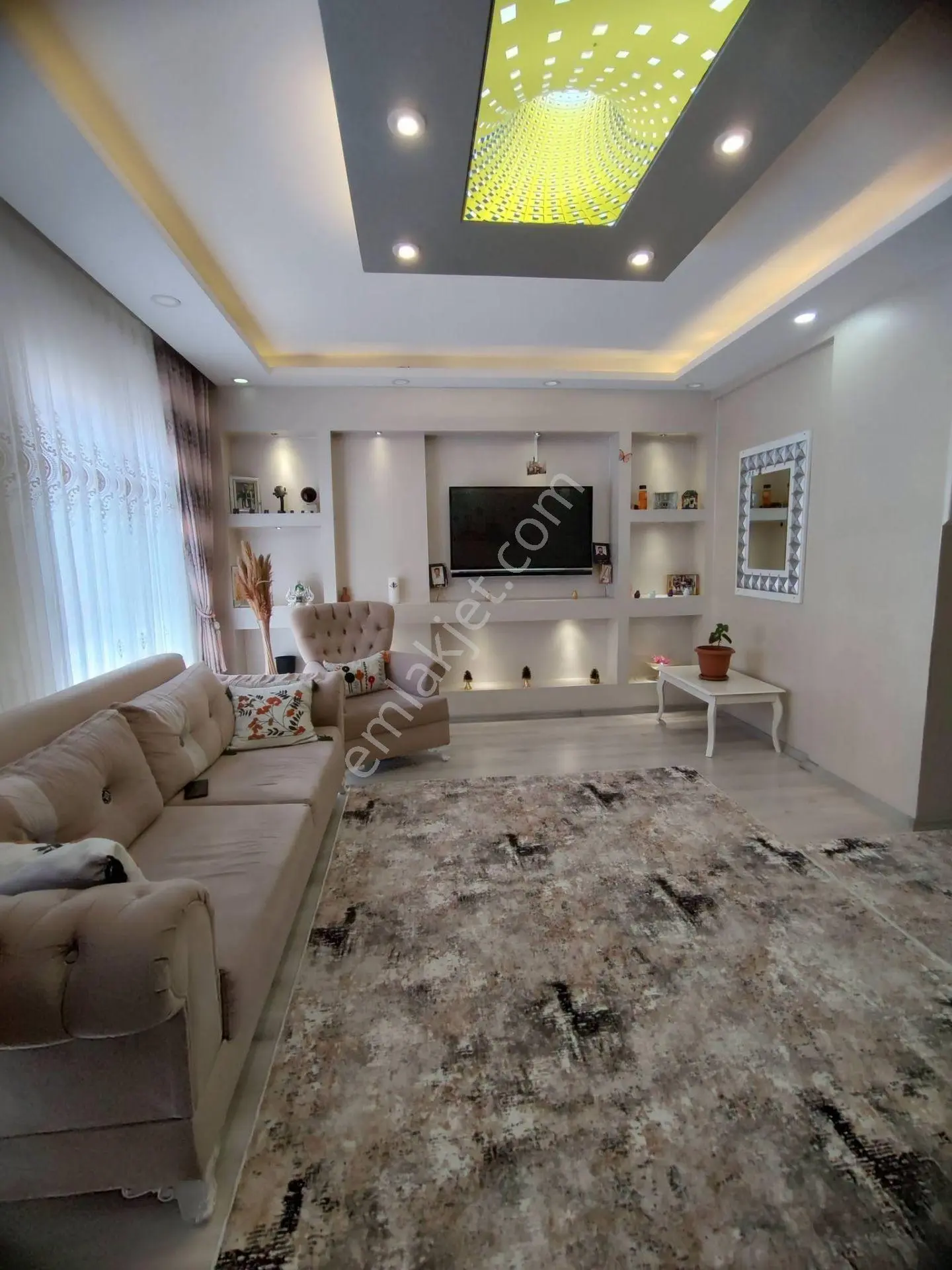 Turgutlu Satılık Yedi Eylül Mah 190m2 3+1 Oda 3. Kat Dubleks Daire - Görsel 3