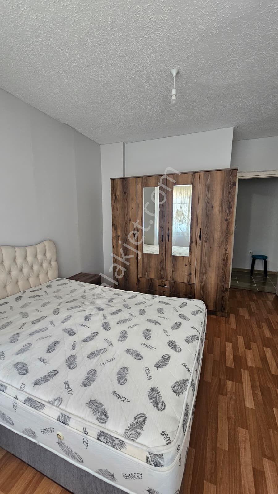 Yalova Merkez Tokide Eşaylı Kiralık 2+1 - Görsel 5