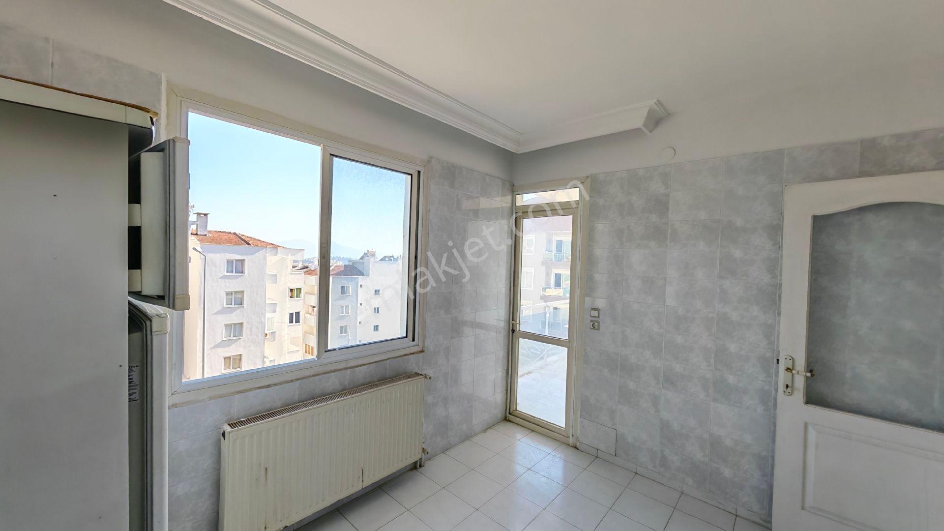 Kuşadası'nda Havuzlu Site İçinde 167 M2 3+1 Daire - Görsel 18