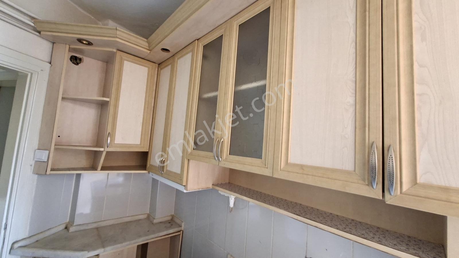 Çarşı Merkezde Gazi Lisesi Karşısı Kiralık 2+1 Daire - Görsel 15