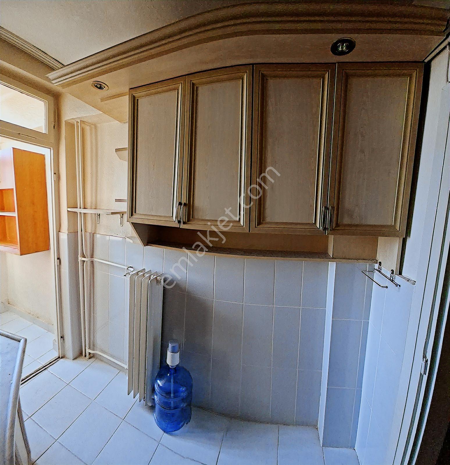 Çarşı Merkezde Gazi Lisesi Karşısı Kiralık 2+1 Daire - Görsel 9