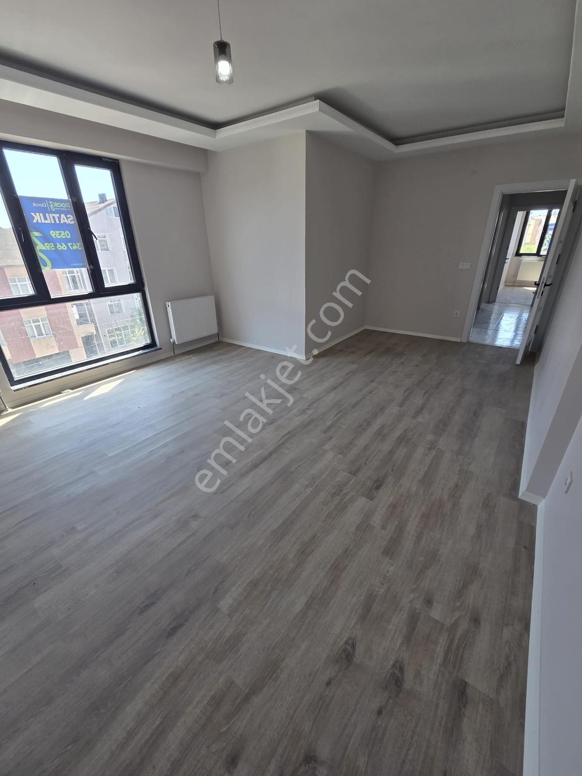 Site İçinde Ara Katta Ebeveyn Banyolu Boş 2+1 Satılık Daire! - Görsel 4