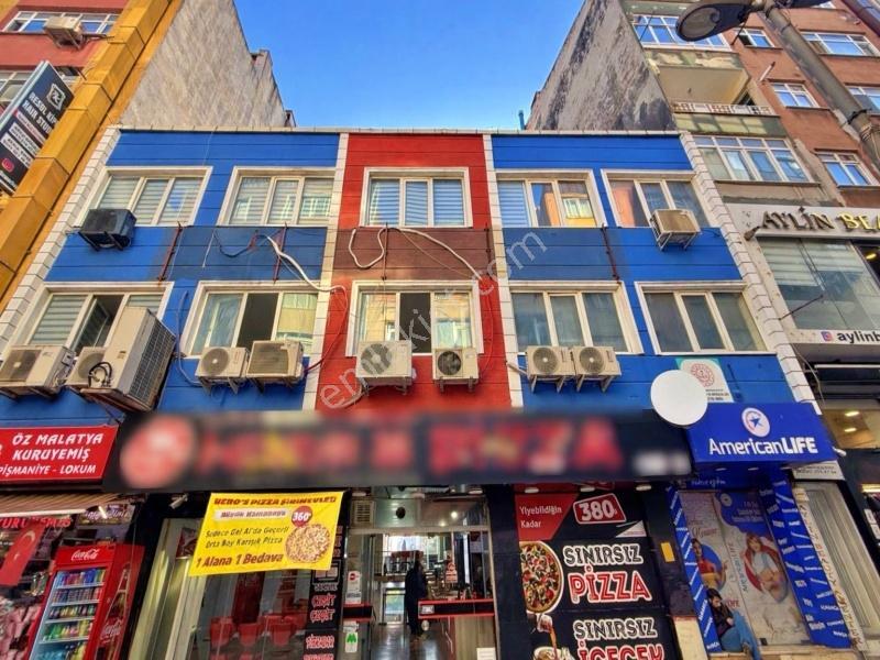 Şirinevler Meydan'da Devren Kiralık 5 Bölümlü 250m² Dükkan