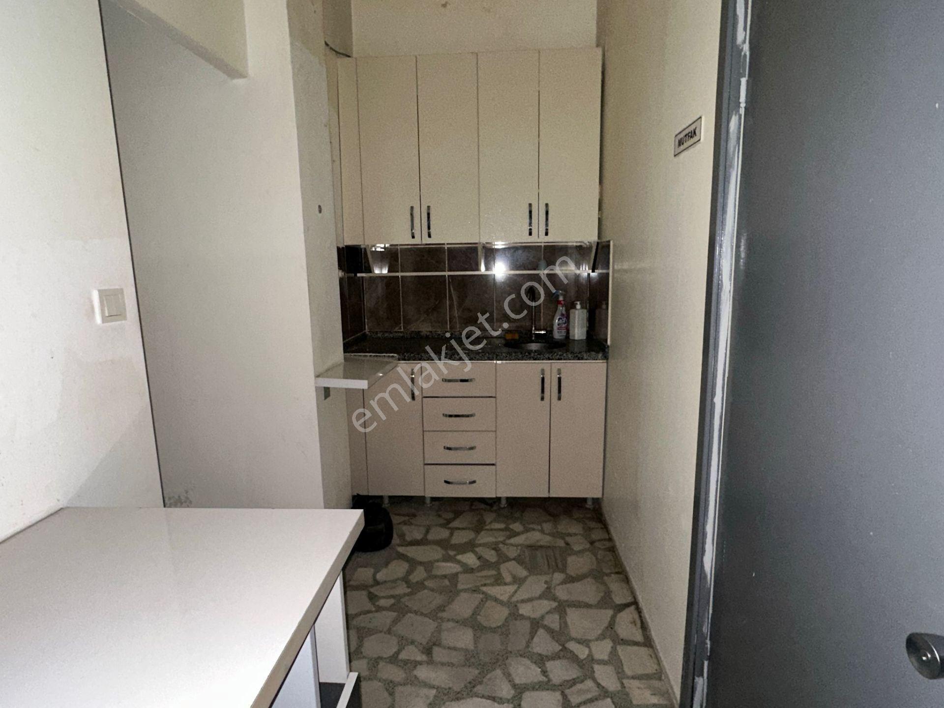 Güneşli 15 Temmuz Mah Gülbahar Caddesi Yakını Kiralık Dükkan - Görsel 15