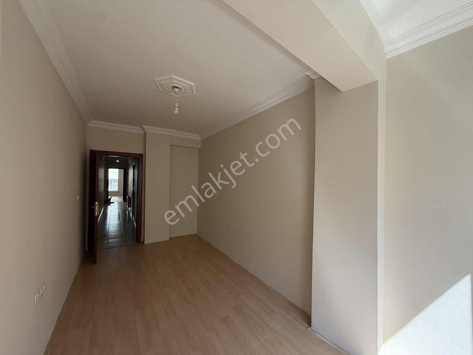 Akademi'den Cadde Yakını Ara Kat Balkonlu Geniş Kiralık 2+1 - Görsel 15