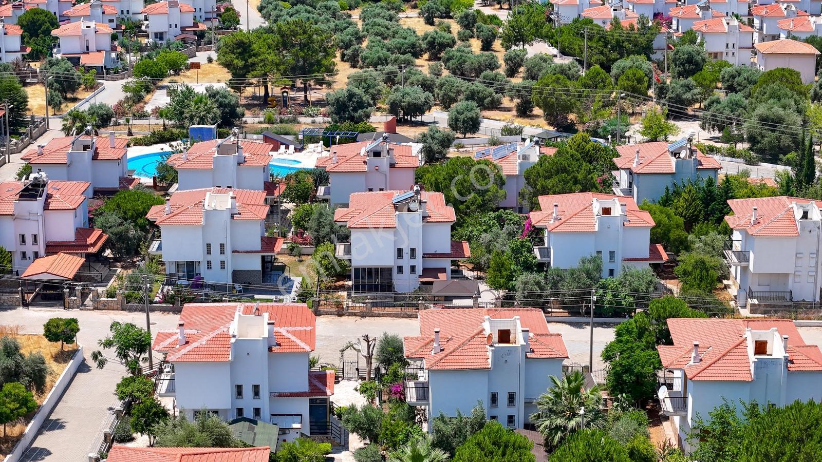 Akbük Merkezde Denize Yakın Satılık 4+1 Müstakil Villa Havuzlu - Görsel 4