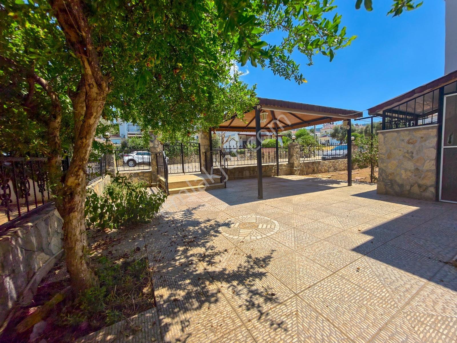 Akbük Merkezde Denize Yakın Satılık 4+1 Müstakil Villa Havuzlu - Görsel 9
