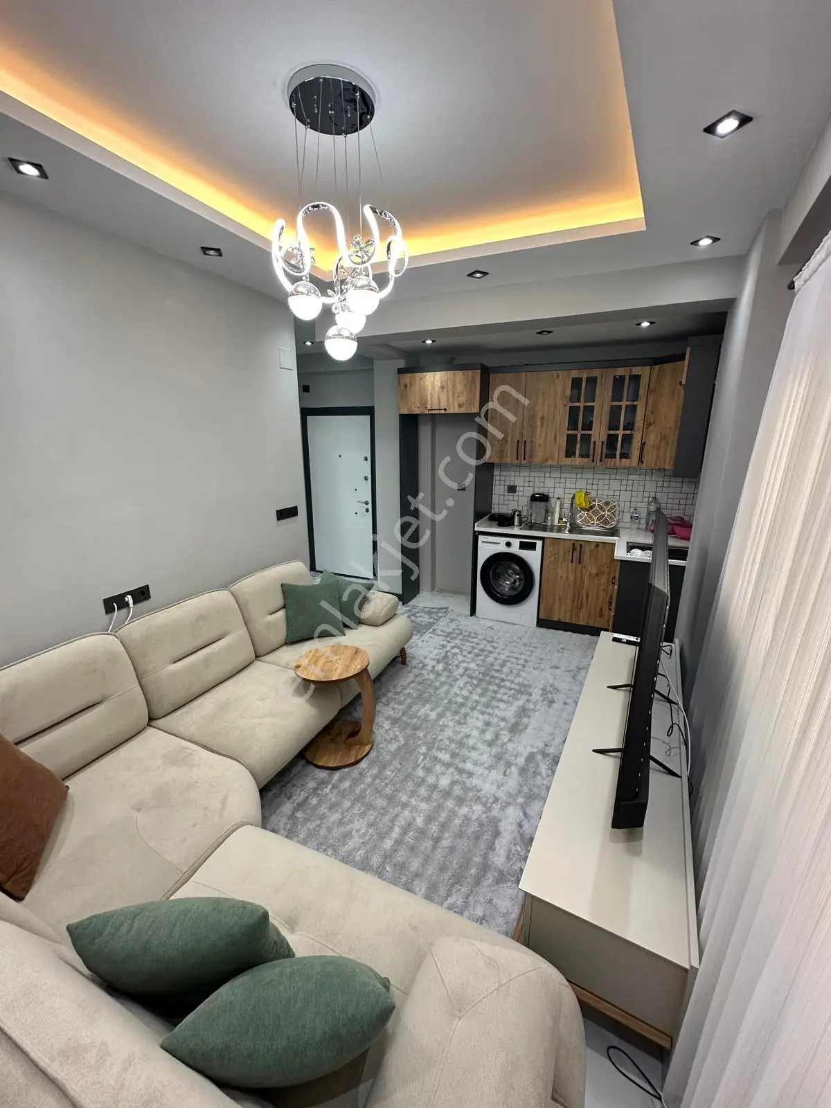 Denize 100 Metre Kocahasanlıda Eşyalı 1+1 Daire