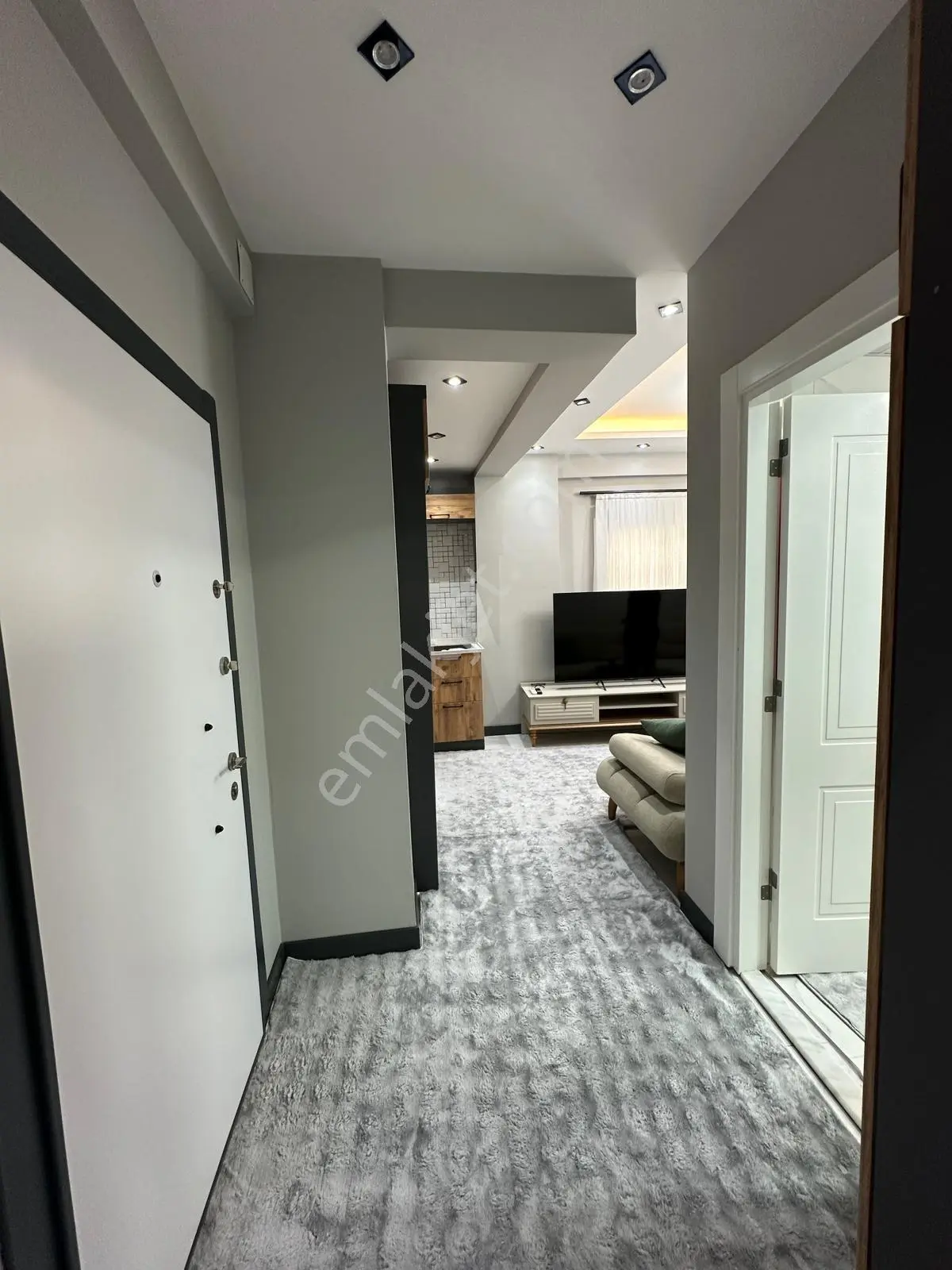 Denize 100 Metre Kocahasanlıda Eşyalı 1+1 Daire - Görsel 2