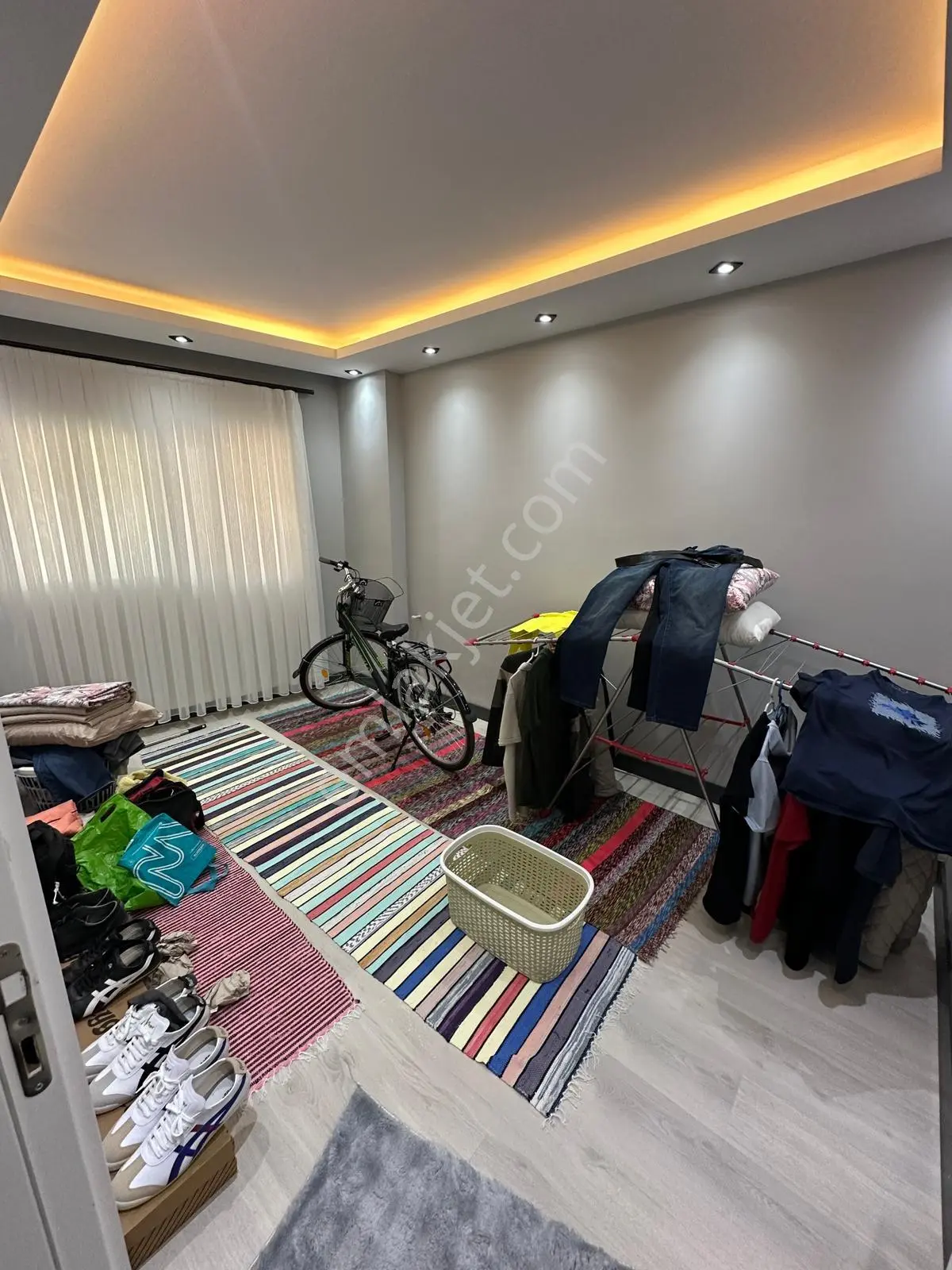 Denize 100 Metre Kocahasanlıda Eşyalı 1+1 Daire - Görsel 9