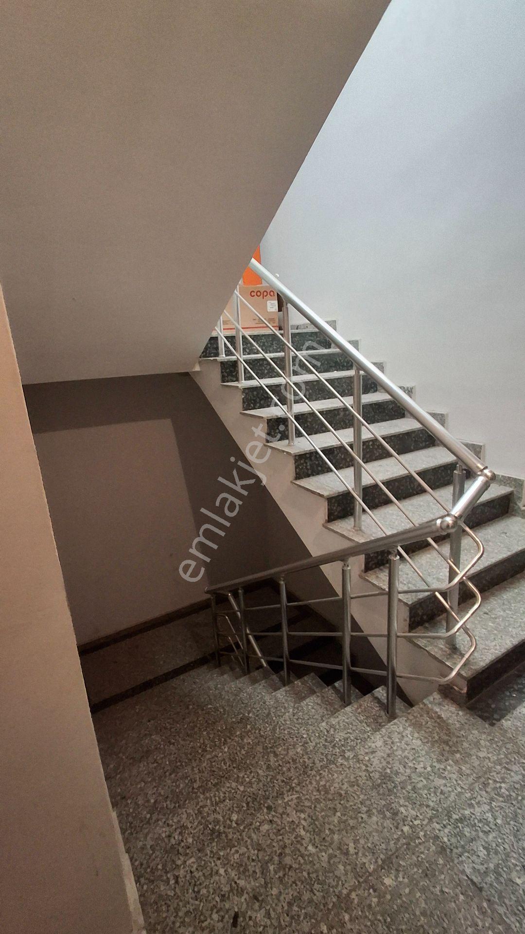 Çarşı İçi, Valiliğe 100m Net 46m² 1+1 Kiralık Daire - Görsel 4