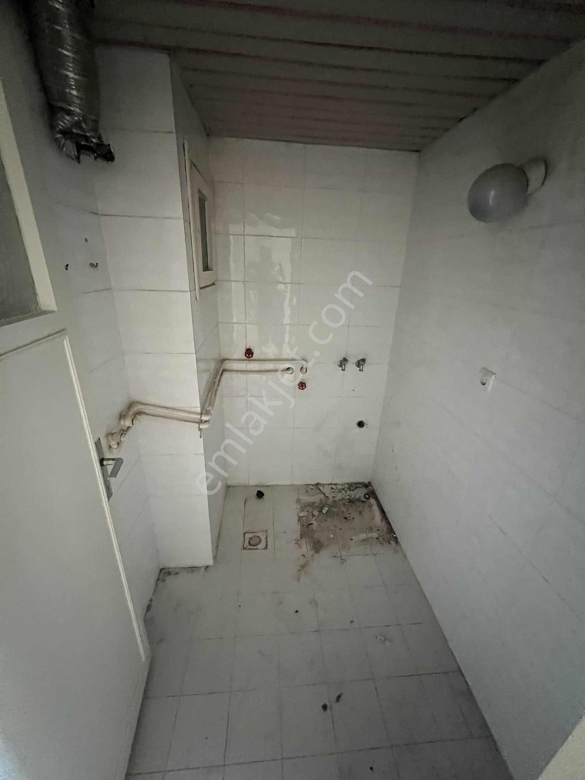 Kulepark~farkıyla~iller~bankası~civarı~3+1~k~mutfak~teras~balkon - Görsel 15