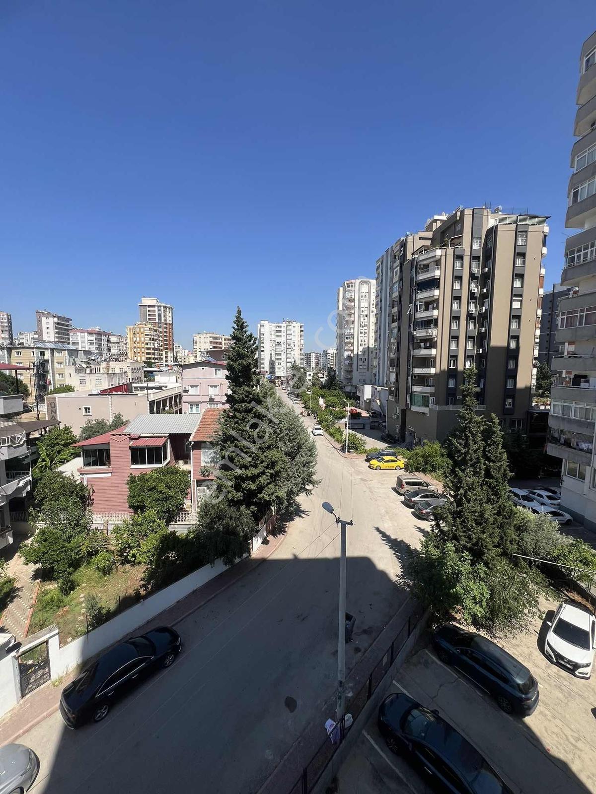 Kulepark~farkıyla~iller~bankası~civarı~3+1~k~mutfak~teras~balkon