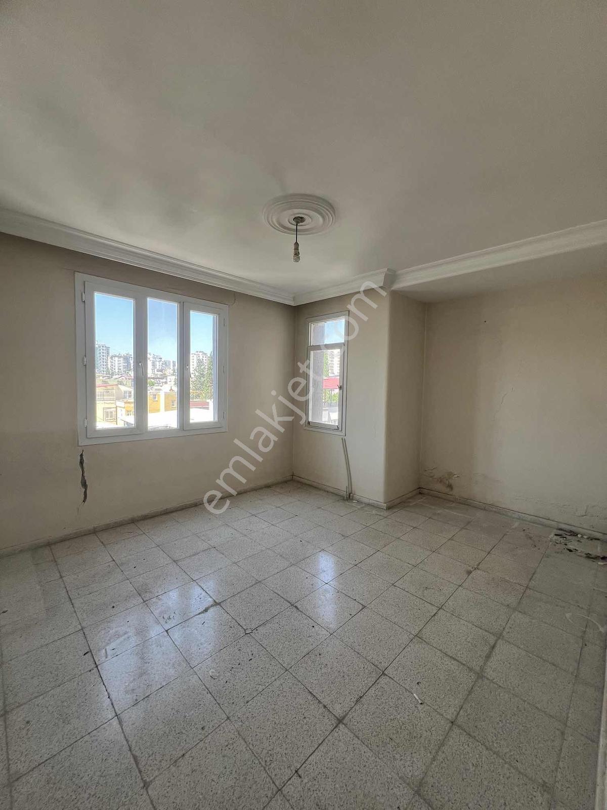 Kulepark~farkıyla~iller~bankası~civarı~3+1~k~mutfak~teras~balkon - Görsel 8