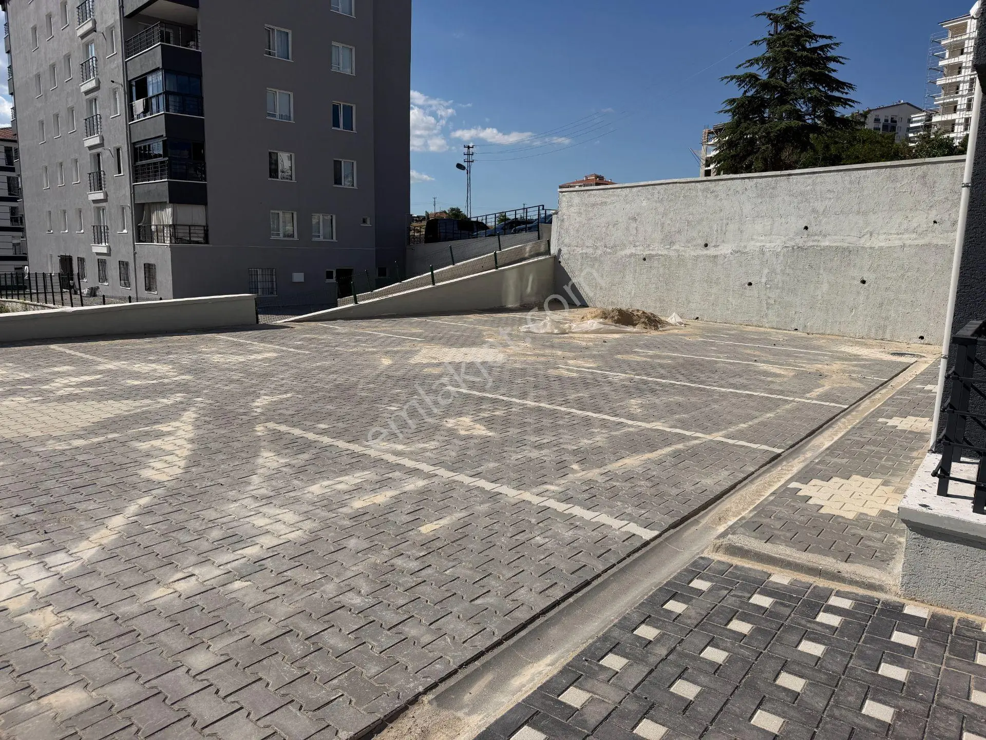 Akif'ten Altındağ'da Feridun Çelik'te 3+1 Asansörlü G/d/k Cephe Ara Kat Satılık Daire - Görsel 25